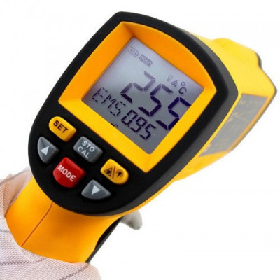 Пирометр Benetech GM2200 (+200...+2200 °C, DS - 80:1, EMS: 0.1-1) ПО, Кейс